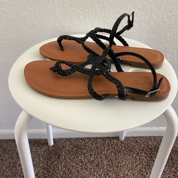 Braided Thong Sandals - Picture 1 of 3